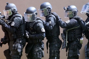 V Postojni ukradeno policijsko puško so našli v Ljubljanici pri Zalogu
