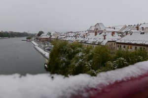 Po številnih nevšečnostih zaradi snegoloma se razmere umirjajo 