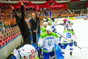 FOTO: Slovenija ponovno med hokejsko elito