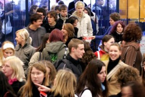 Policija bo preiskovala primer dijakinje, ki naj bi poskušala prodati maturitetni esej