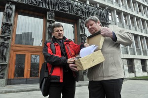 Država pobira premalo plačan davek, preveč plačanega pa ne vrača