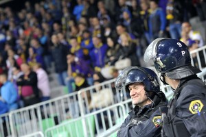 Sinočni nogometni derbi minil dokaj mirno