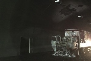 Predor Jasovnik hudo poškodovan, štajerska avtocesta med Vranskim in Trojanami spet odprta 