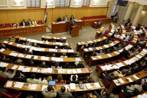 V hrvaškem saboru že mesec dni niso zbrali dovolj poslancev za glasovanje
