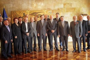 Peterle na srečanju s svojimi ministri: Stare Slovenije se še nismo osvobodili