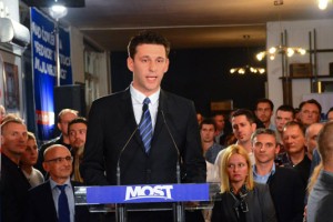 Podpredsednik hrvaške vlade Petrov ne izključuje možnosti predčasnih volitev