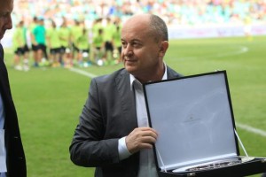Balkanski kralj banan dobil v roke gradbišče v Stožicah