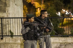 Pokol v Tel Avivu: Palestinski napadalci ubili štiri ljudi