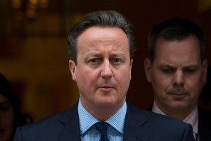 Cameron svari pred "tveganim" brexitom: Pomislite na sanje svojih otrok in vnukov