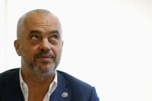 Med terorističnim napadom v Istanbulu pristajal albanski premier Edi Rama