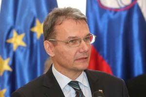 Ekskluzivno! Marjana Podobnika izključujejo iz SLS