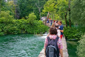 Za obisk Plitviških jezer od aprila dražje vstopnice