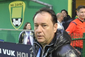 Župan Zavrča Miran Vuk naj bi se po zastoju srca boril za življenje