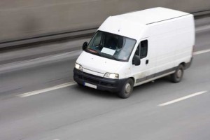 V kombi se je nagnetlo kar 31 Iračanov