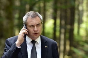 Židan brani "revolucionarno obnašanje" svojega podmladka