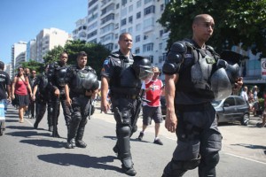 Policija v Riu pozdravlja turiste: "Dobrodošli v peklu!"