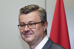 Orešković zanikal "laži" o počitnikovanju na Brionih