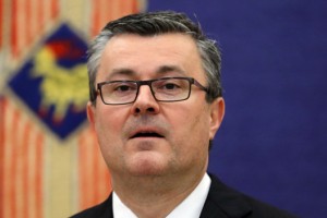 Orešković ne bo kandidiral na parlamentarnih volitvah