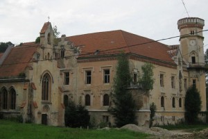 Rusi kupili razpadajoči dvorec Slivnica pri Mariboru
