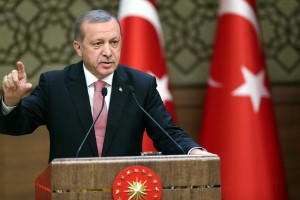 Erdogan napadel Zahod: Od kdaj stojite ob strani terorizmu?