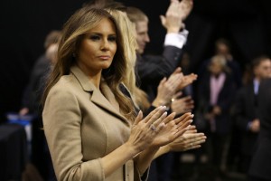 Melanii očitajo, da je lagala imigracijskim oblastem v ZDA