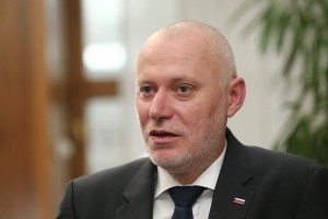 Brglez napovedal predlog za spremembo pogojev za začetek referendumskih postopkov