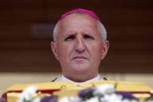 Zore ima občutek, da so Slovencem kočevski medvedi pomembnejši od nerojenih otrok