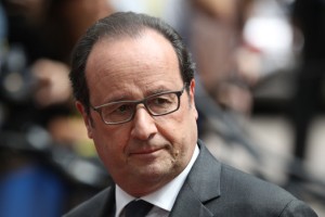 Hollande: Ko je ubita verska osebnost, je oskrunjena tudi republika