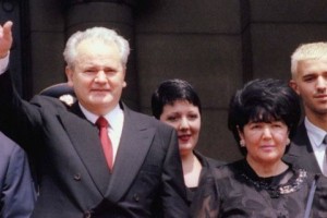 "Vrhunec brezobzirnosti": srbski socialisti bi postavili spomenik Miloševiću
