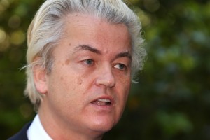 Geert Wilders obljublja: Če zmagam, bom zaprl mošeje in prepovedal Koran