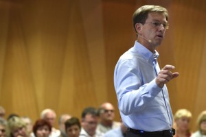 Cerar pisal članstvu SMC: Bodite pripravljeni!