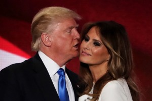 Melania Trump zahteva 150 milijonov dolarjev od medijev, ki so pisali, da je bila prostitutka