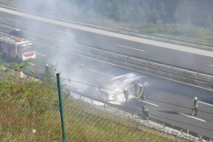 VIDEO&#38;FOTO: Zagorel kombi, vozite previdno!