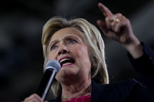 Clintonova pokazala svoj pravi obraz, začela je žaliti Trumpove volivce