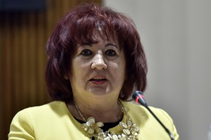 Varuh proti možnosti, da stari starši posvojijo vnuke