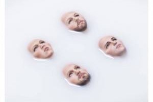 HIT DNEVA: Kings of Leon &#39;Waste A Moment&#39;