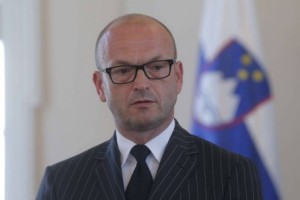 Jazbec član foruma o upravljanju centralnih bank v okviru BIS