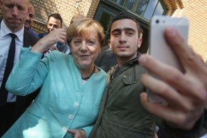 Merklova naj bi obljubila, da ne bo več sprejemala enostranskih odločitev glede migracij