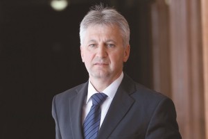 Ivan Vogrin - direktor, ki se ga ne morejo znebiti