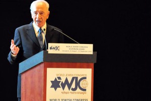 Umrl je Šimon Peres - v svetu spoštovan, doma eden najmanj priljubljenih politikov