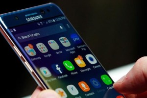 Vas skrbi, da vam bo razneslo novi Galaxy Note 7? Lahko ga zamenjate