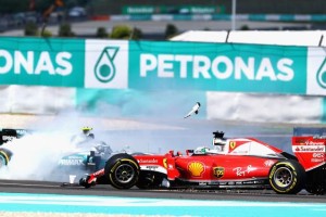 Vettel se je Rosbergu le opravičil za trčenje