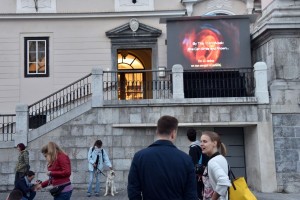 Ministrstvo: Predvajanje filma Čudež življenja ne krši predpisov