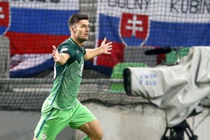 Slovenija z zadetkom Kronavetra boljša od Slovaške