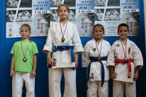 FOTO: Karateistka Ela Petan zmagovalka v katah in borbah 