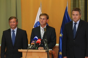 Cerar koalicijske partnerje kliče na zagovor zaradi lekarniškega zakona