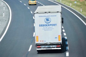 V Srbiji ustavili tovornjaka z Afganistanci, namenjena v Slovenijo