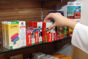 Politika in farmacevti proti liberalizaciji in za monopole 