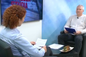 Štihec o Jevšku: Ustrahovanje, izsiljevanje, populizem in podrejanje kapitalu (VIDEO)