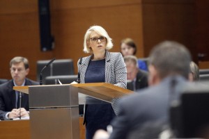 Kopač Mrakova: Odstopila bom, če bo Cerar to zahteval